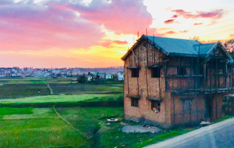 423CA4DE-3DA9-41D6-B8EC-FC0C38157E7D